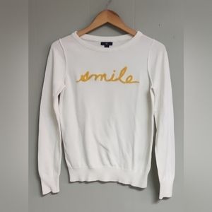 White Gap Lightweight Sweatshirt Size Medium. "SMILE"